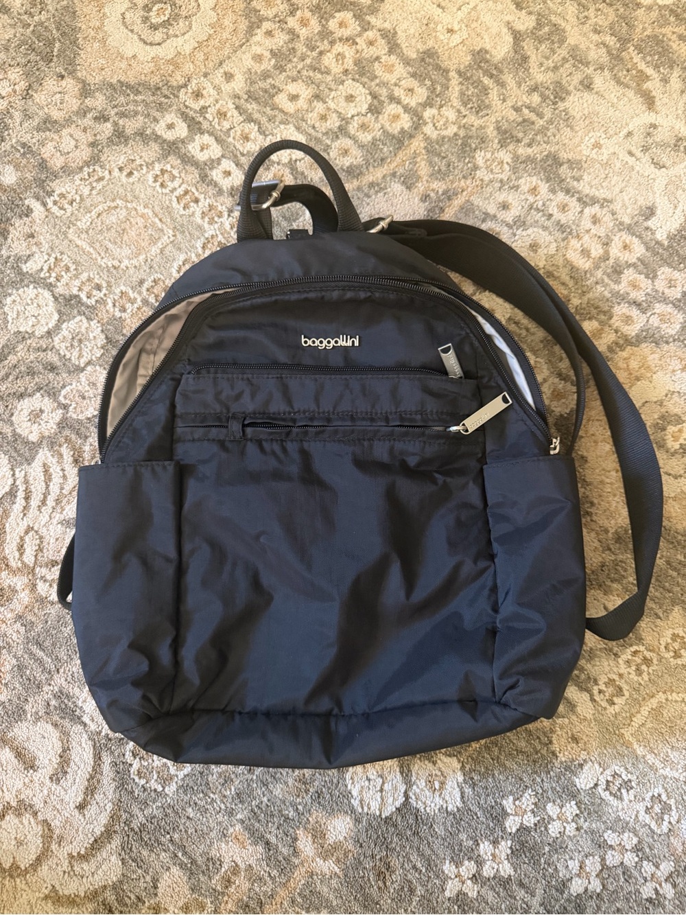 Baggallini Compact Everyday Backpack